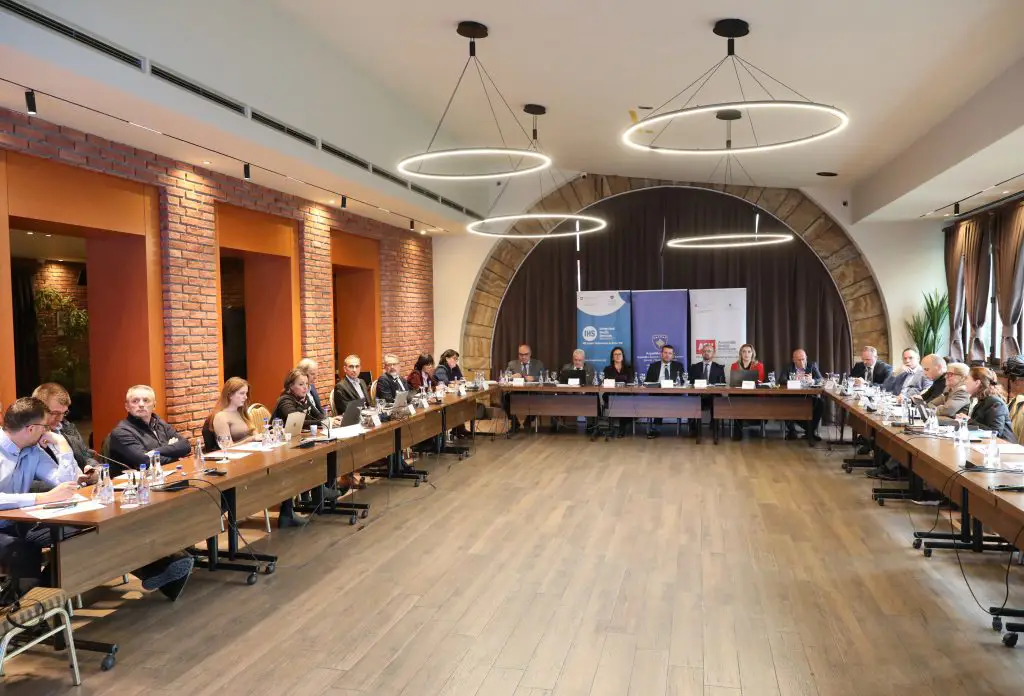 AQH and IHS Steering Committees Come Together in Peja
